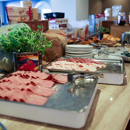 Blaauwberg Beach Hotel Bloubergstrand Eksteriør billede