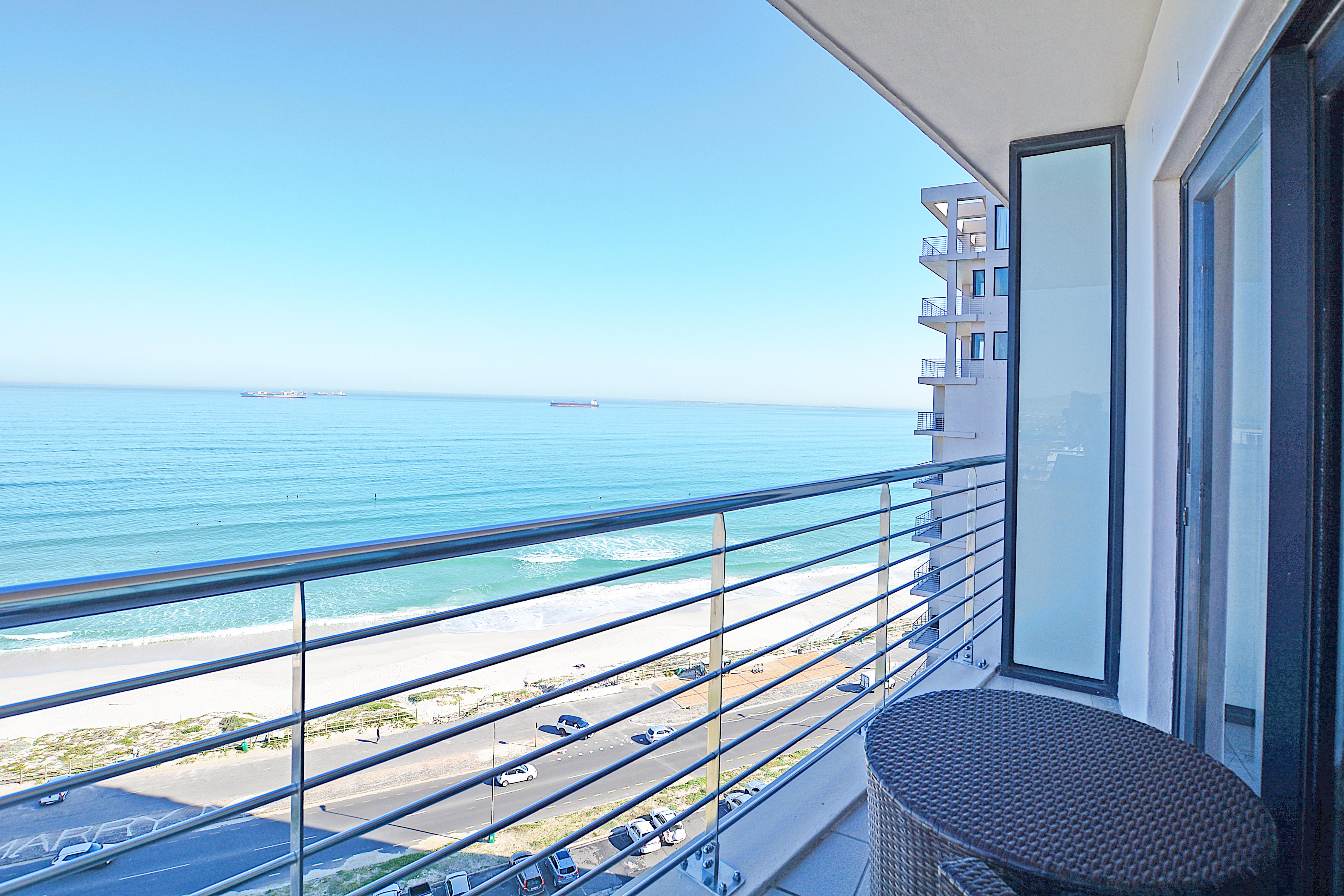 Blaauwberg Beach Hotel Bloubergstrand Eksteriør billede