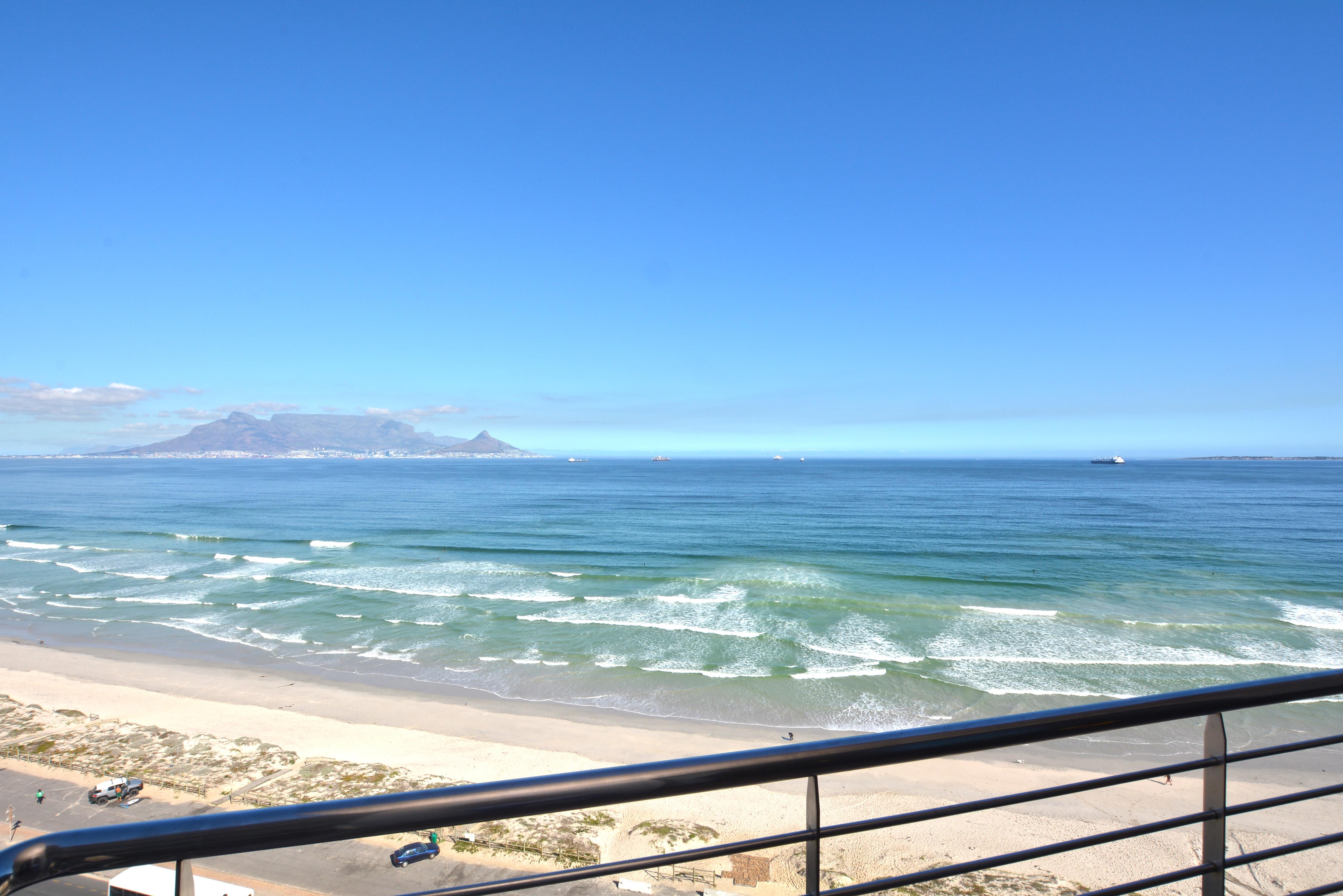 Blaauwberg Beach Hotel Bloubergstrand Eksteriør billede