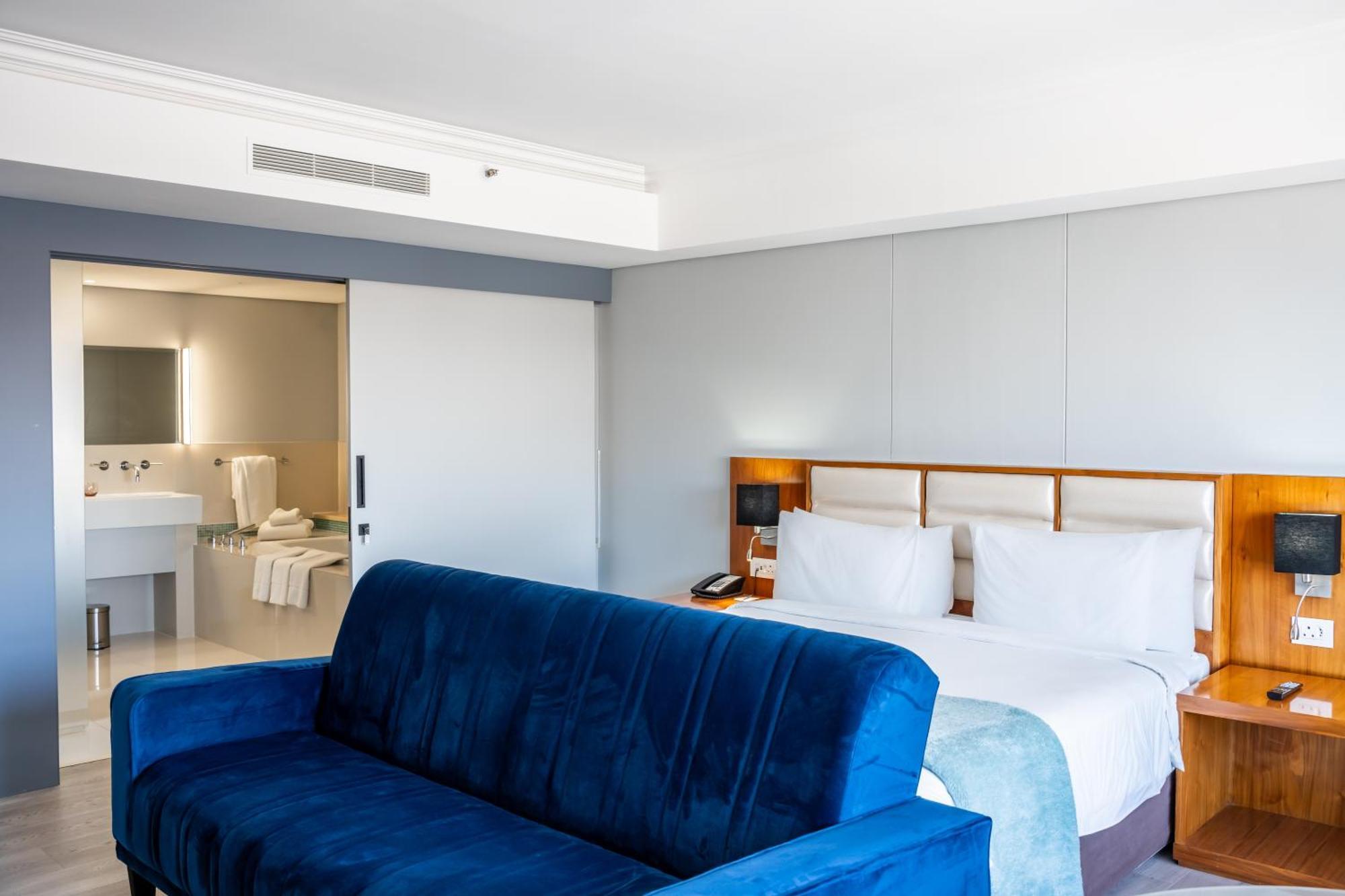 Blaauwberg Beach Hotel Bloubergstrand Eksteriør billede