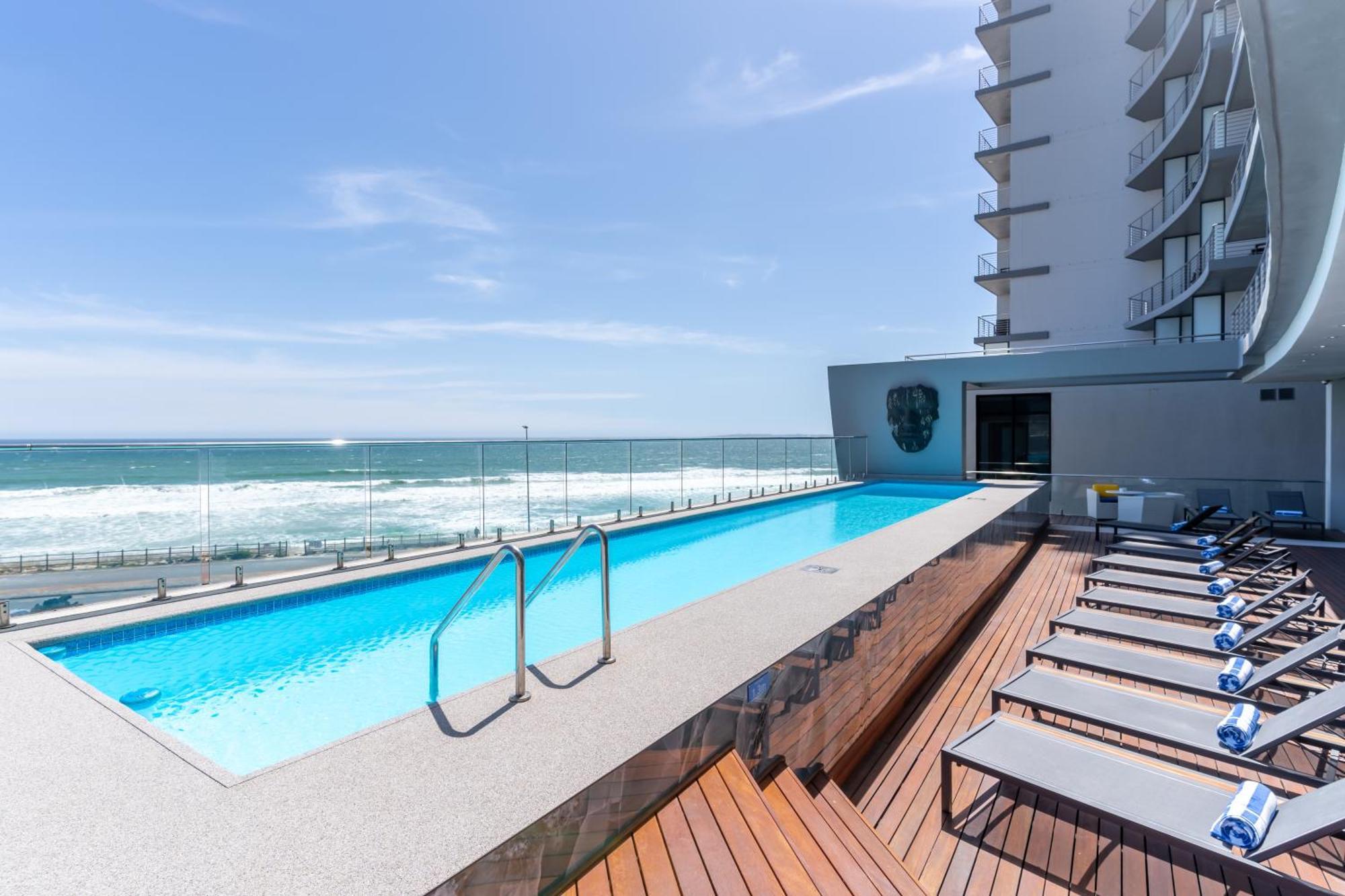 Blaauwberg Beach Hotel Bloubergstrand Eksteriør billede
